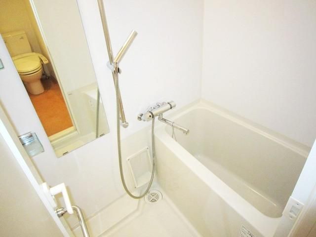 バス・シャワールーム　浴室