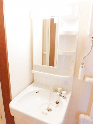 洗面設備　忙しい朝に嬉しいシャンプードレッサー完備♪