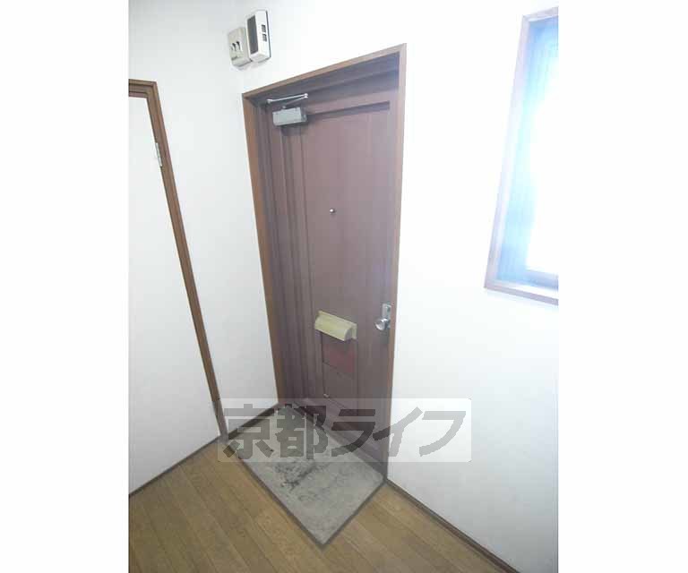 玄関　玄関です。