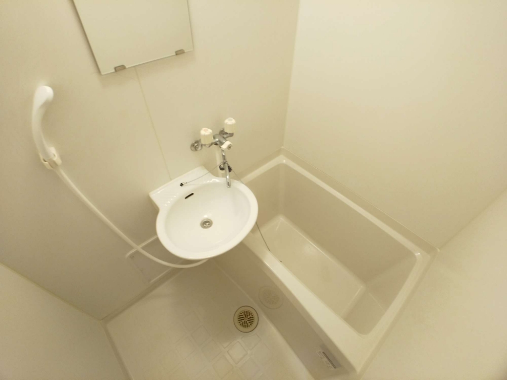 バス・シャワールーム　快適なバスルーム