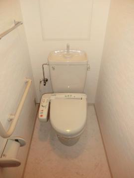 　トイレ　トイレ