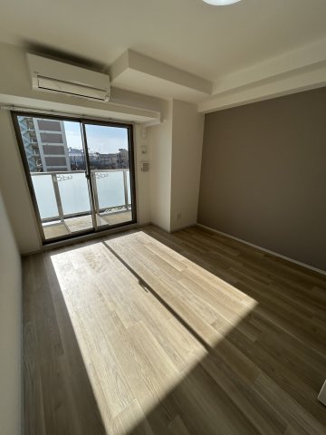 居室・リビング　落ち着いたトイレです