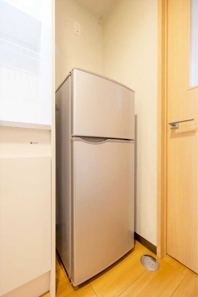 その他設備　冷蔵庫、洗濯機、居室照明付き！