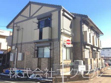 建物外観　西八王子駅徒歩10分。都市ガス仕様です。