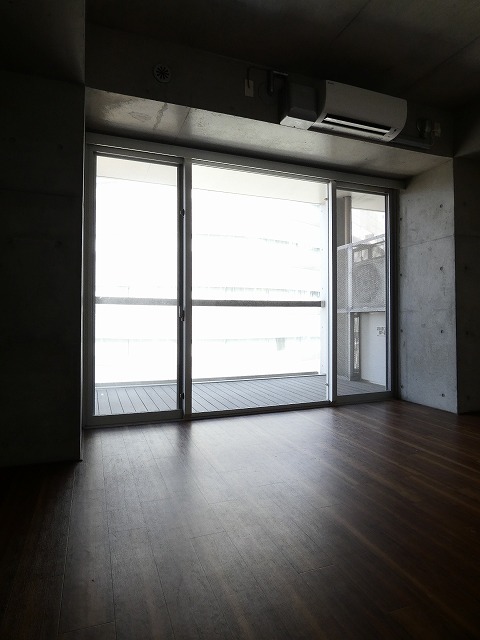 居室・リビング　内観