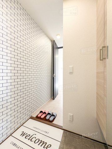 玄関　シューズボックス付きの玄関です☆