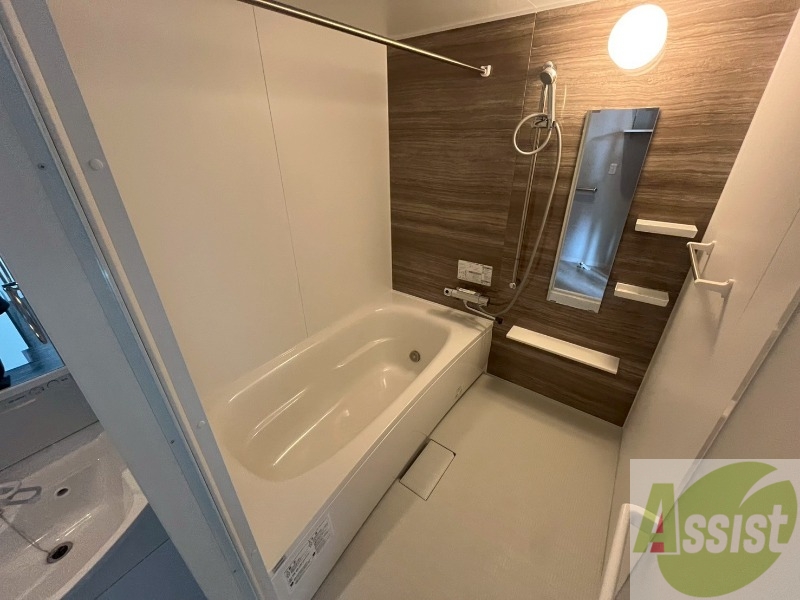 バス・シャワールーム　お風呂になります。一日の疲れを癒してくださいね。