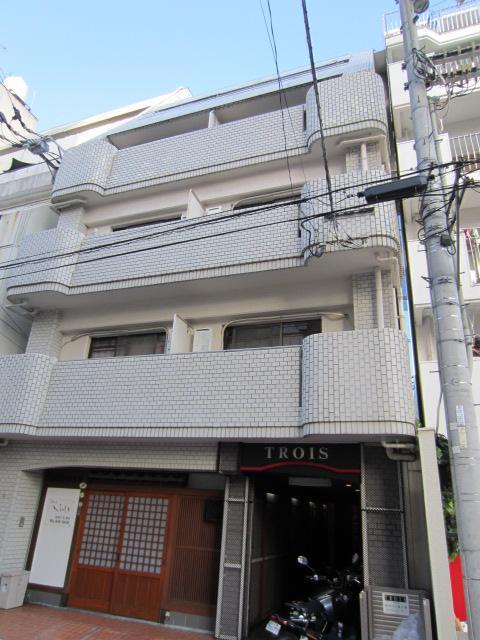建物外観　松山市三番町　トロワ　外観