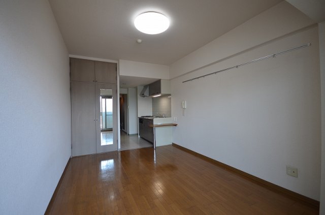 居室・リビング　別号室の写真です