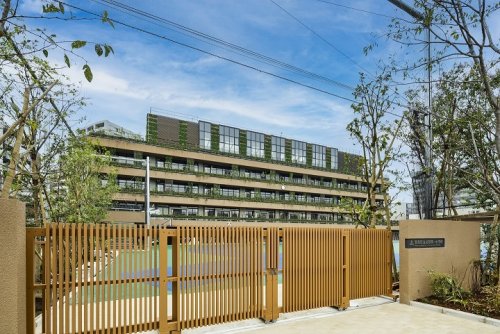 小学校　豊島区立池袋第一小学校（小学校）まで361m