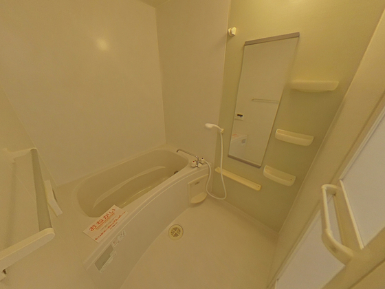 バス・シャワールーム　※別部屋の写真です