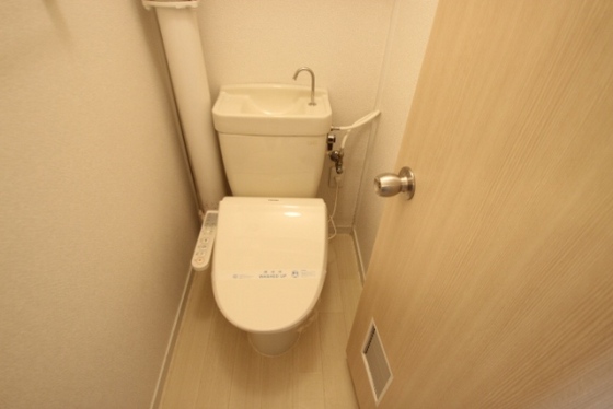 トイレ　※別部屋の写真です