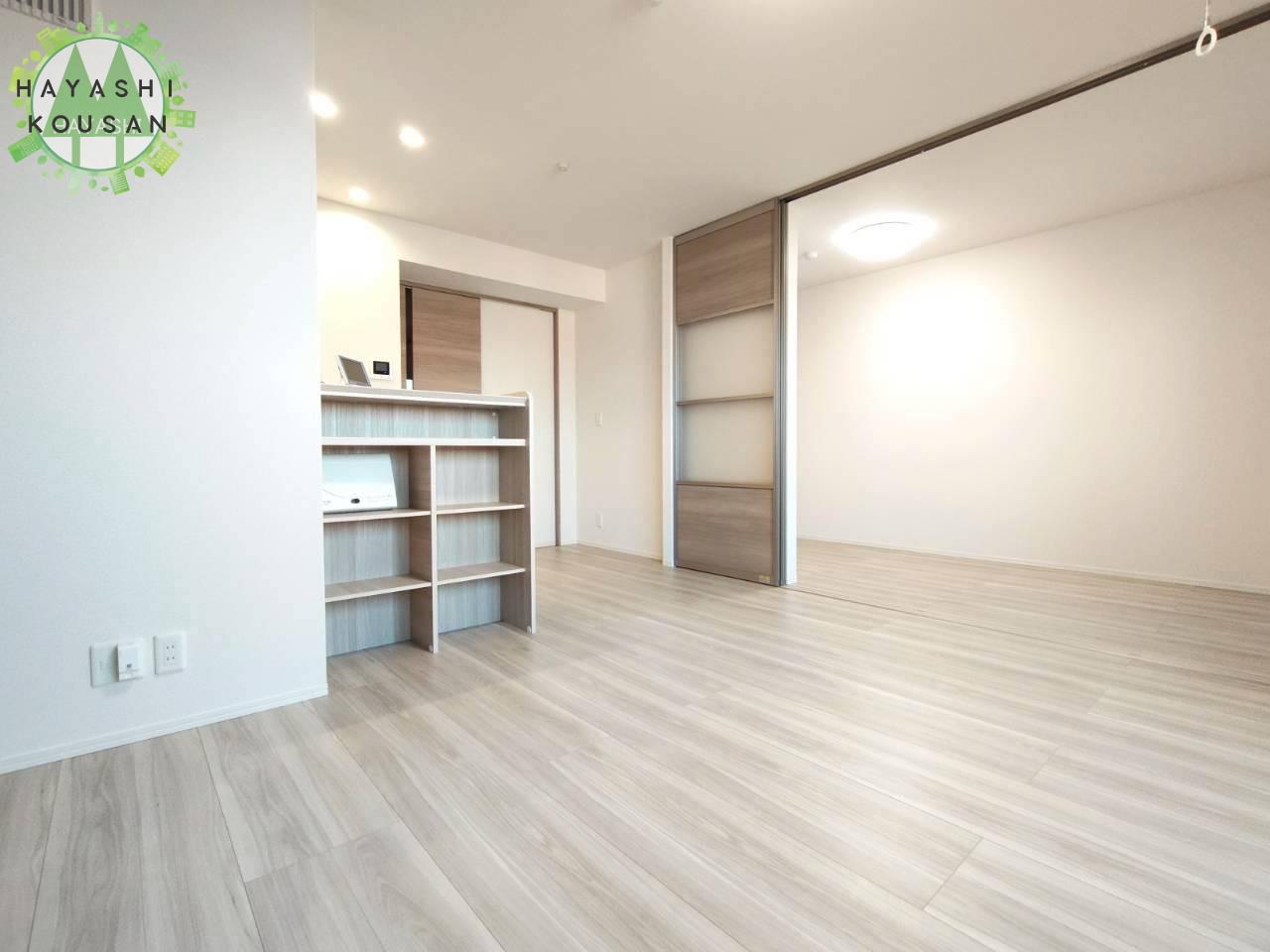 居室・リビング　※写真はすべて同タイプの他の部屋のものです