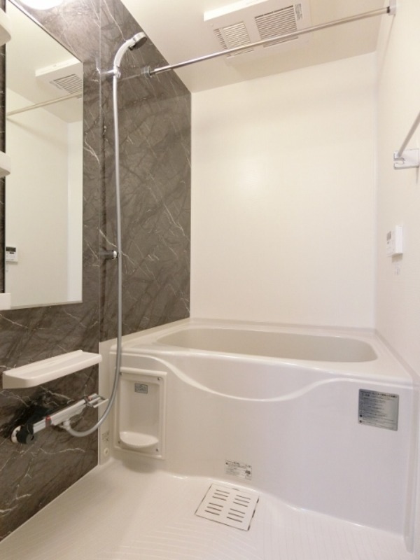 バス・シャワールーム　図面と現状に相違がある場合には現状を優先