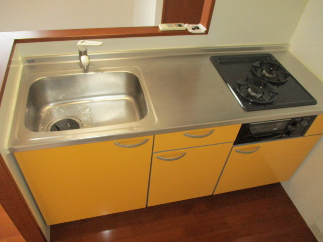 キッチン　2口コンロのシステムキッチンです