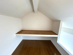 その他　※写真は別室です