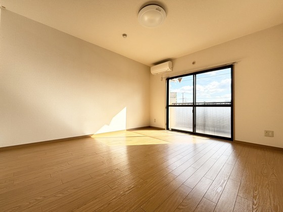 居室・リビング　リビング