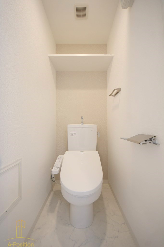 トイレ　エスリード南森町ラグシス