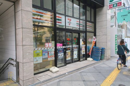 コンビニ　セブンイレブン 大阪南森町店（コンビニ）まで166m