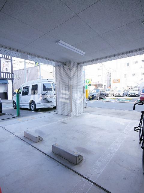 駐車場　現状優先になります