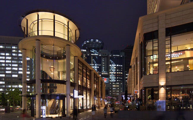 ショッピングセンター　赤坂サカス（ショッピングセンター）まで367m