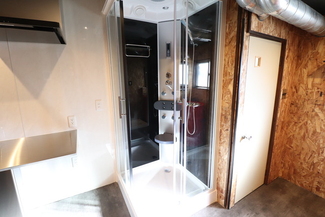 バス・シャワールーム　シャワールーム