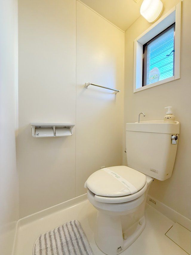 収納　★ハンガーパイプがあるので洋服が掛けられます★