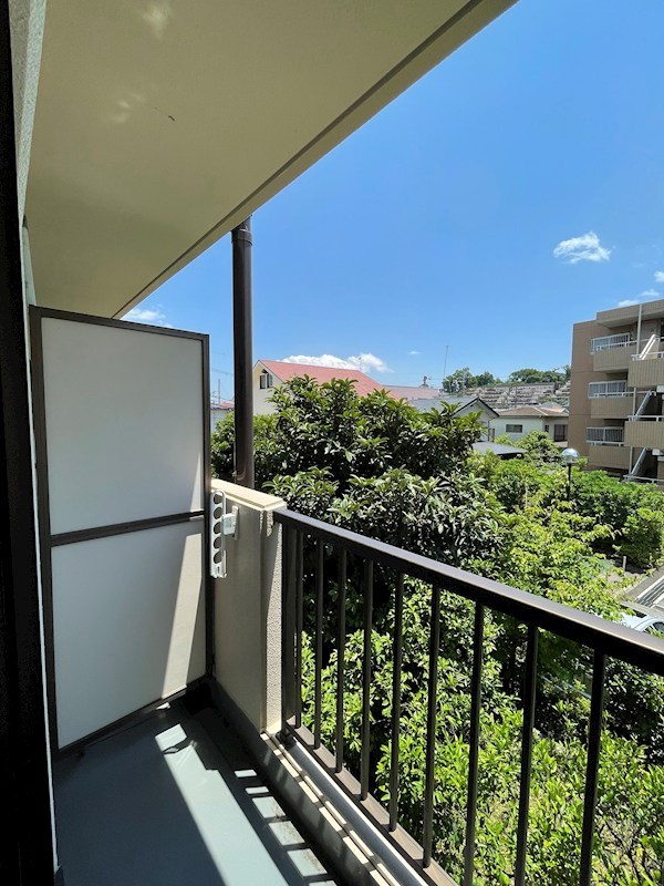 バルコニー　※別のお部屋を参照