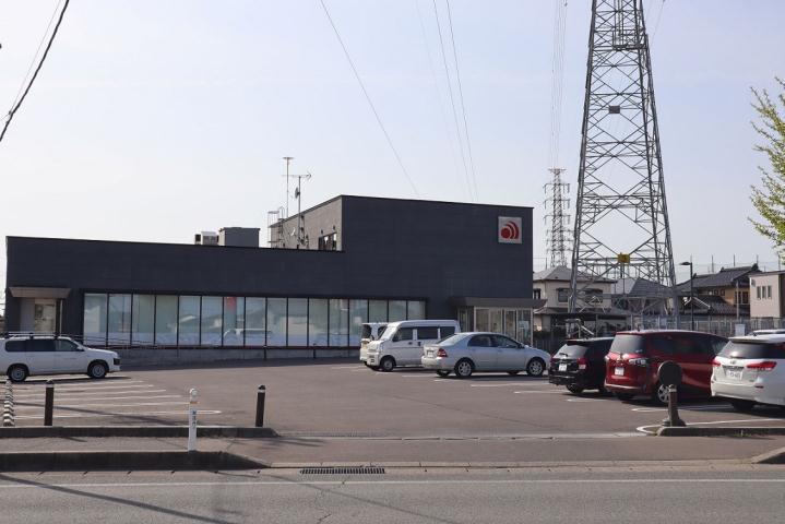 銀行　秋田銀行卸町支店（銀行）まで473m