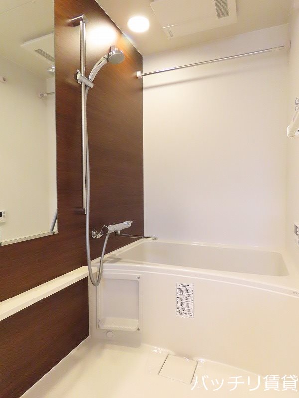 バス・シャワールーム　同型タイプの為、現状優先