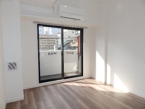 居室・リビング　室内