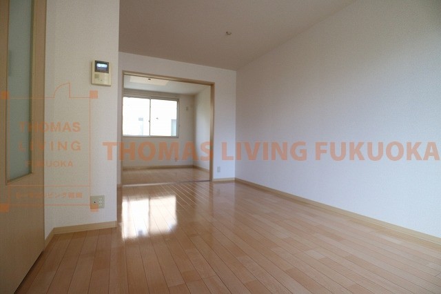 居室・リビング　※別号室参考写真