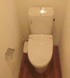 トイレ　シンプルで使いやすいトイレです