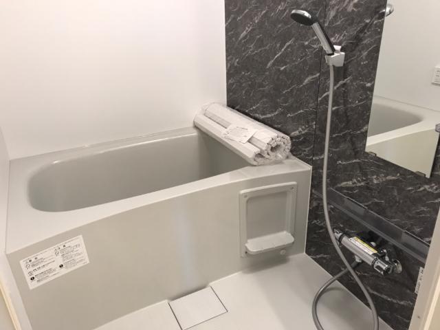 バス・シャワールーム　バス