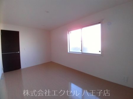 その他部屋・スペース　収納付きの7.8畳です。