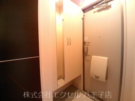 玄関　シューズボックス完備です。