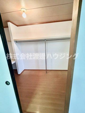 収納　ウォークインクローゼット