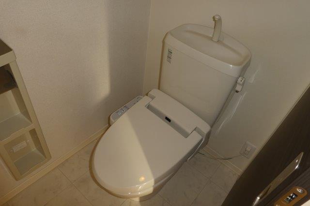トイレ　ウォシュレット