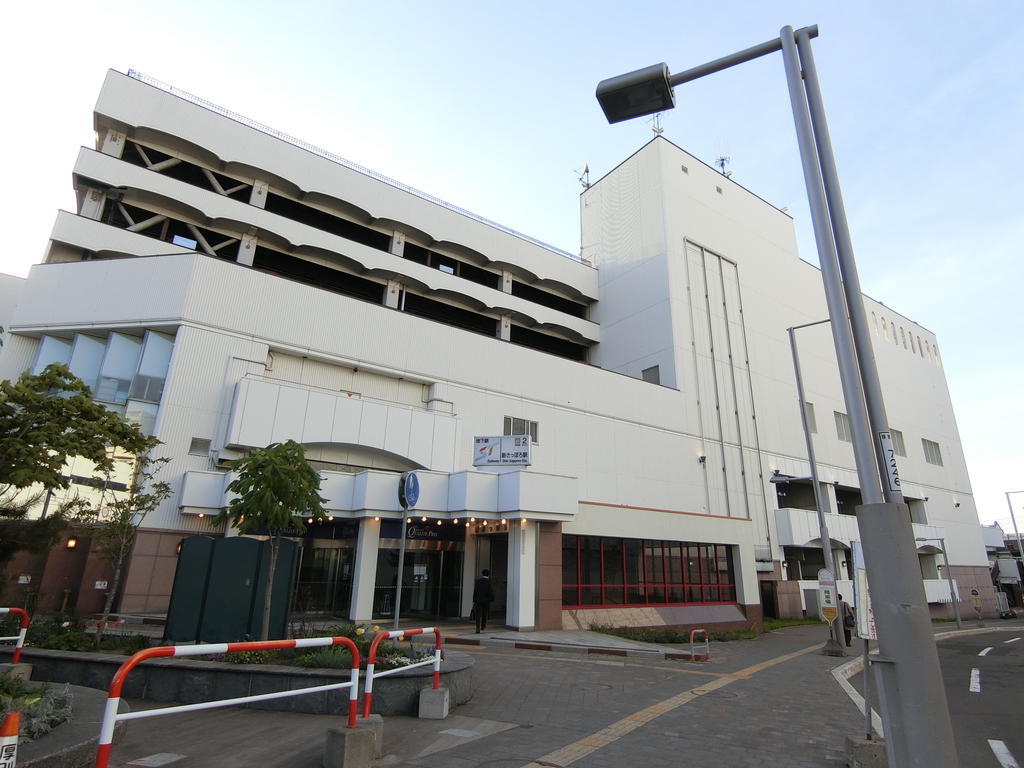 ドラックストア　アインズ＆トルペカテプリ新さっぽろ店（ドラッグストア）まで995m