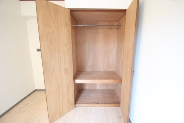 収納　※参考別号室の写真です