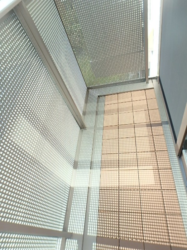 バルコニー　図面と現状に相違がある場合には現状を優先．．．