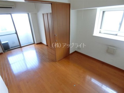 居室・リビング　※他階参考写真