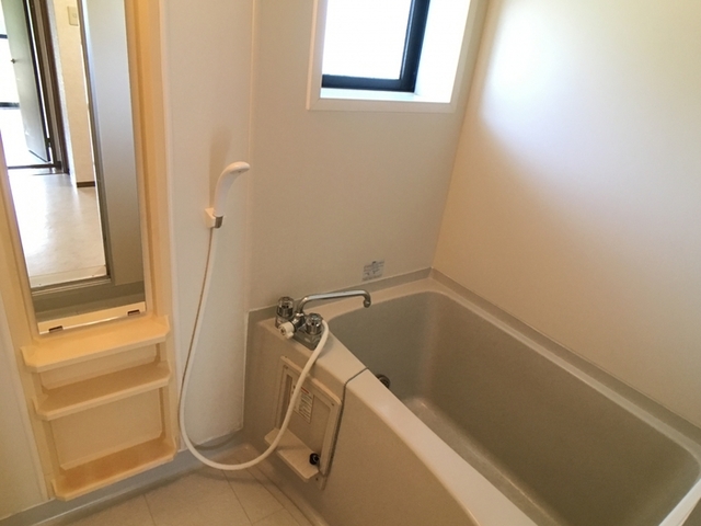 バス・シャワールーム　別部屋参考写真です