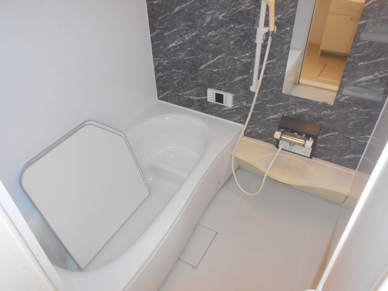 バス・シャワールーム　写真は他のお部屋です。