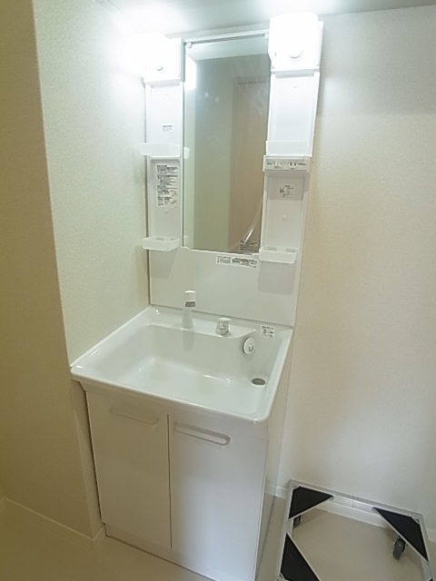 洗面設備　独立洗面台（身支度しやすいシャンプードレッサー）