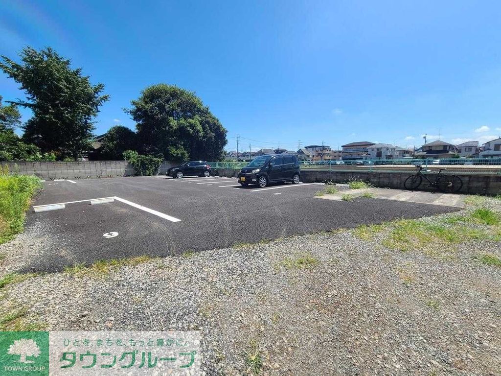 駐車場　駐車場