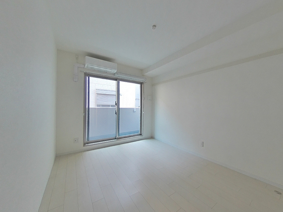 居室・リビング　※別部屋の写真です