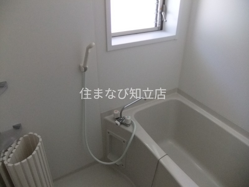 バス・シャワールーム　同型別棟写真