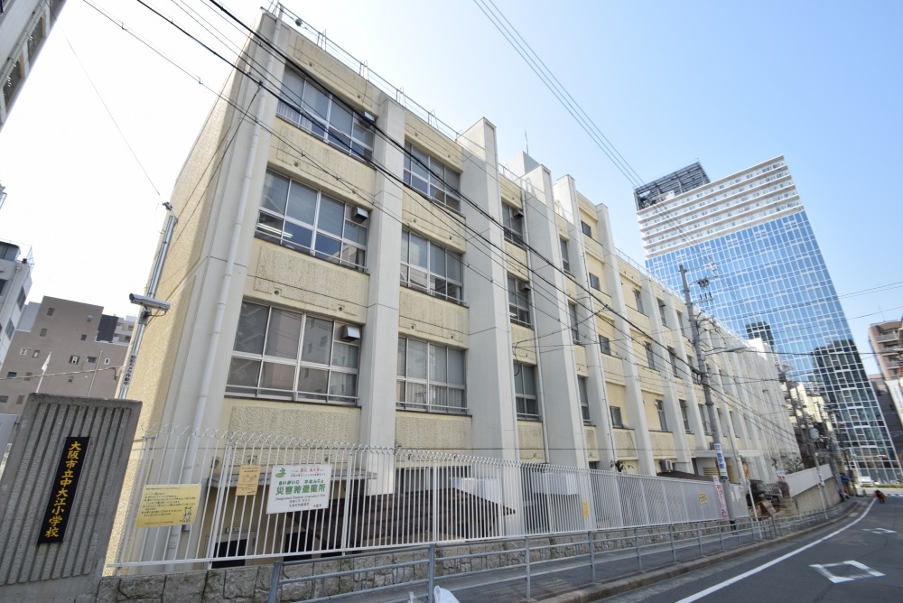 小学校　大阪市立 中大江小学校（小学校）まで477m