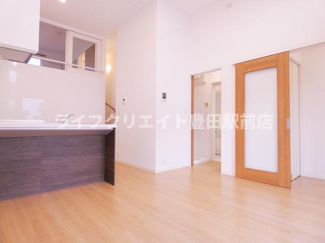 居室・リビング　※外観、室内共に同ハウスメーカー類似商品（イメージ）